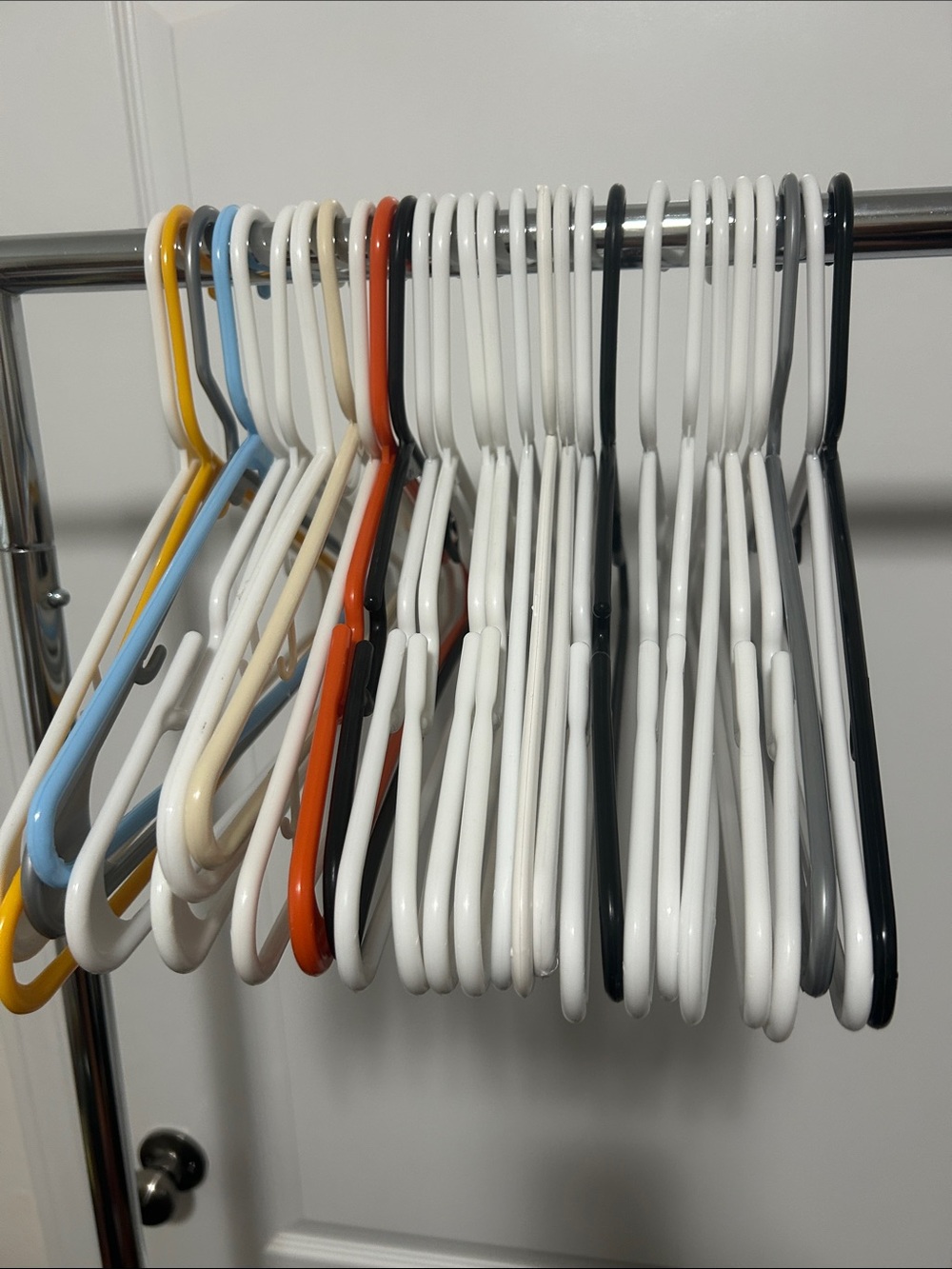 Set of 28 Large plastic hangers
